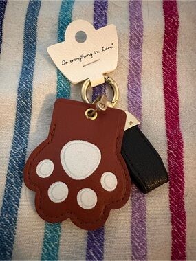 Eden In Love Brown Paw Print Bag charm
